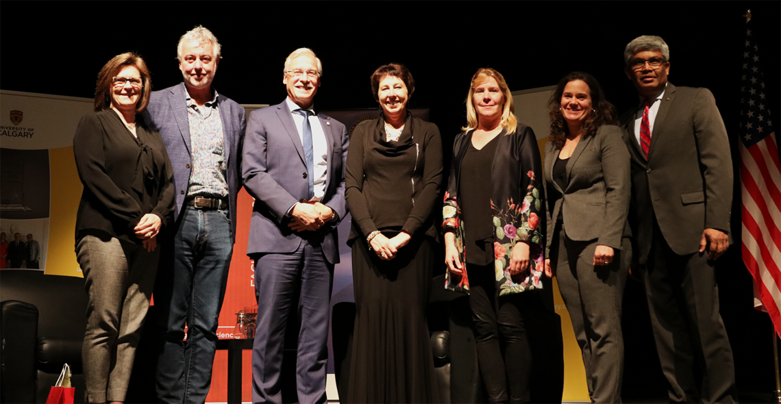 Group shot of dignitaries at event.