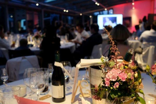 picture of a gala table