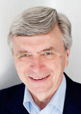 Dr. Meril Knudtson