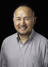 UCalgary researcher Xi-Long Zheng