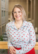 Dr. Lauren Drogos
