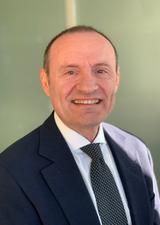 Dr. Pietro Ravani headshot
