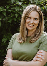 Dr. Jamie Laura Benham headshot