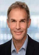 Dr. Julian Gillmore