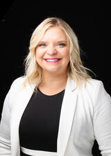 Dr. Sandra Dumanski headshot