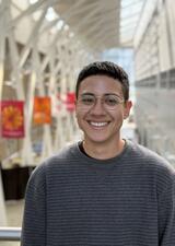 Julian Neves headshot