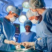 doctors learning in an operating room